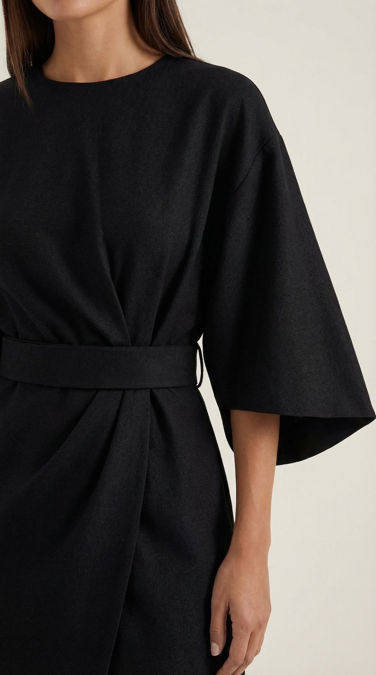 Wickelkleid mit Glockenärmeln und Gürtel in Midilänge für Damen
