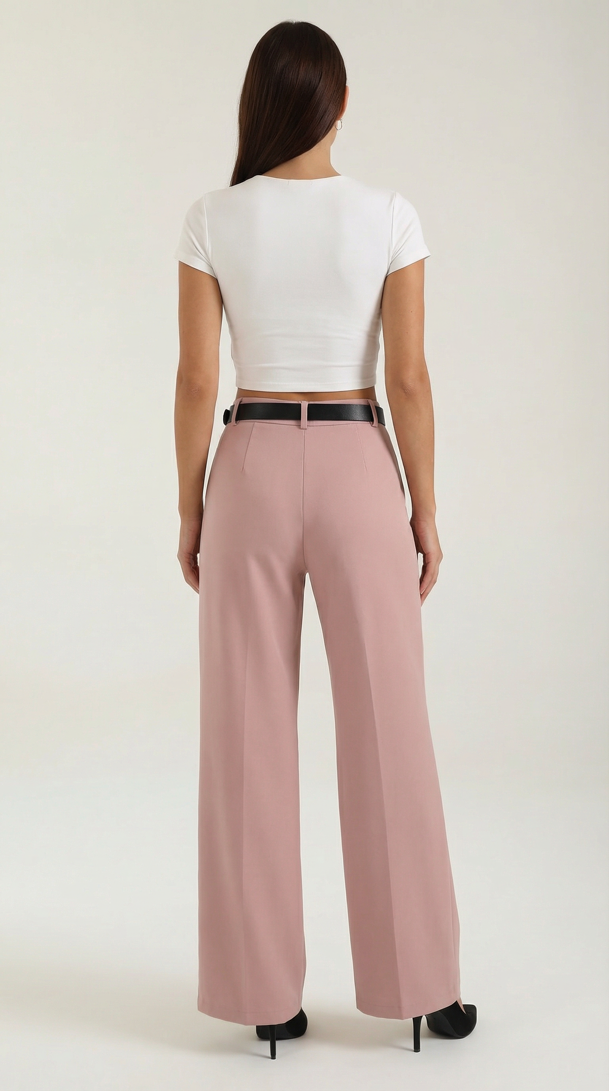 Stoffhose mit Bundfalten, Gürtel und weitem Bein für Damen