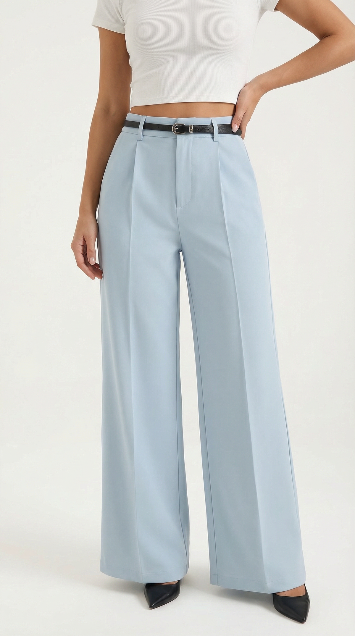 Stoffhose mit Bundfalten, Gürtel und weitem Bein für Damen