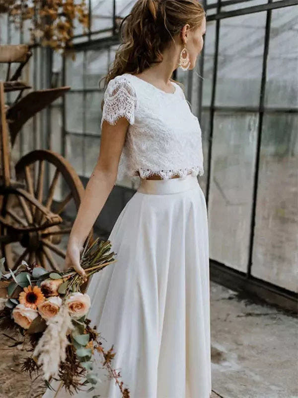 Zweiteiler mit Spitzen-Crop-Top und langem Maxirock