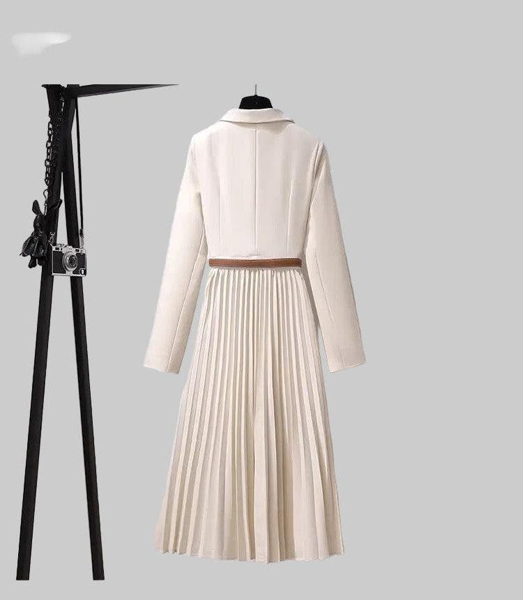 Festliches Kleid mit Plisseefalten und Gürtel für Damen
