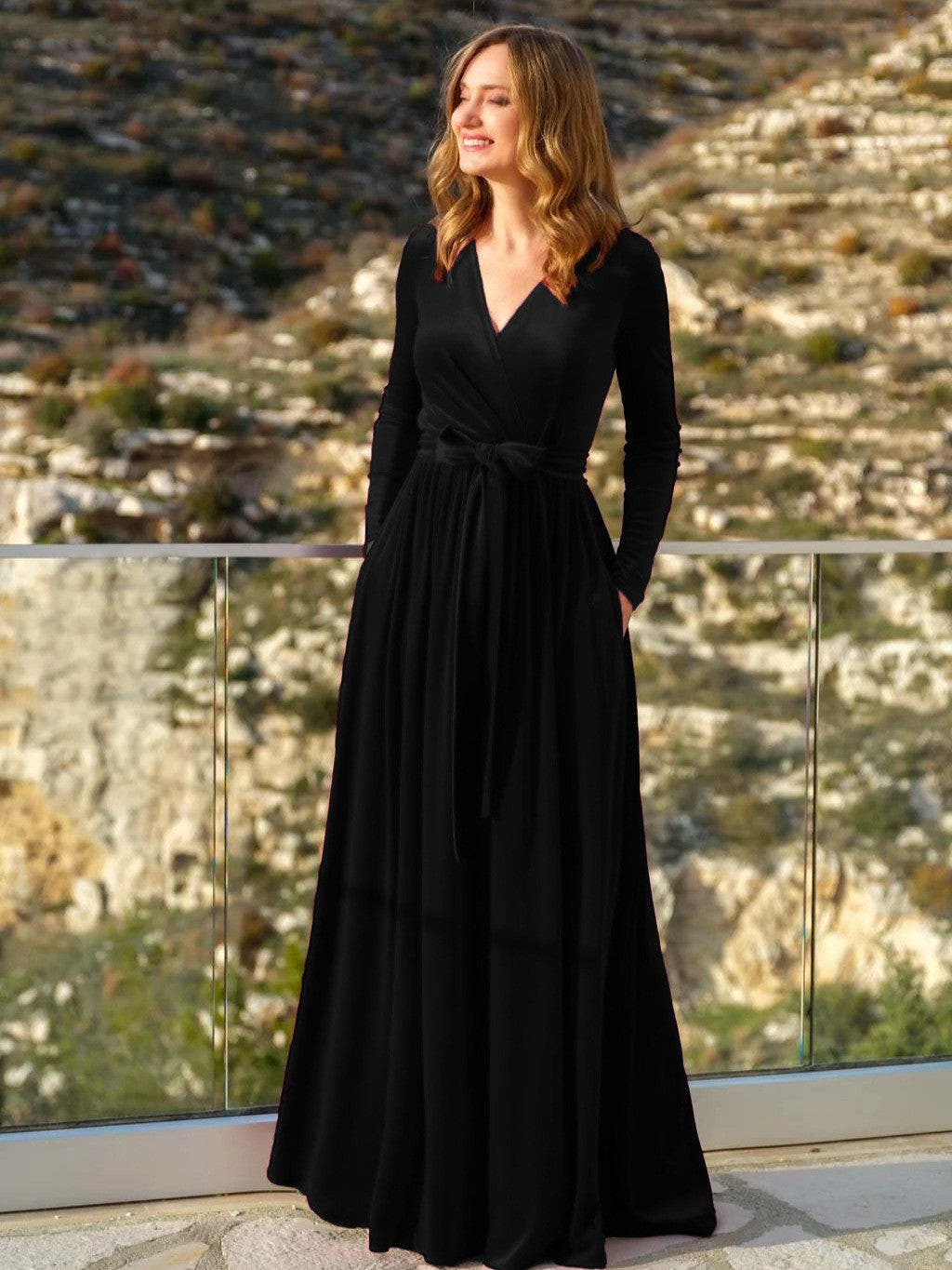 Festliches Kleid im Wickelschnitt mit V-Ausschnitt für Damen