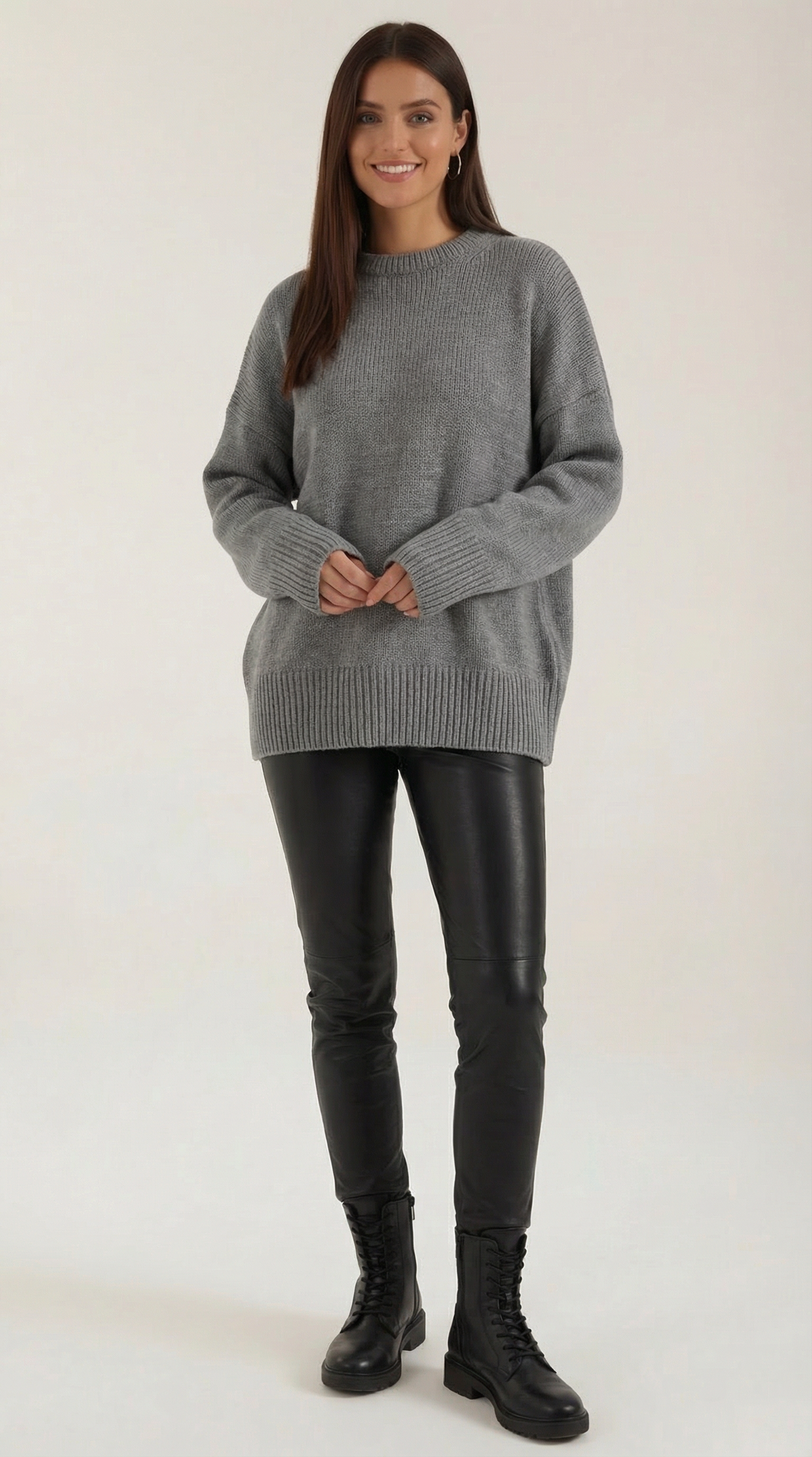 Pullover in Oversize-Passform mit Rundhals und Rippensaum für Damen - Grau
