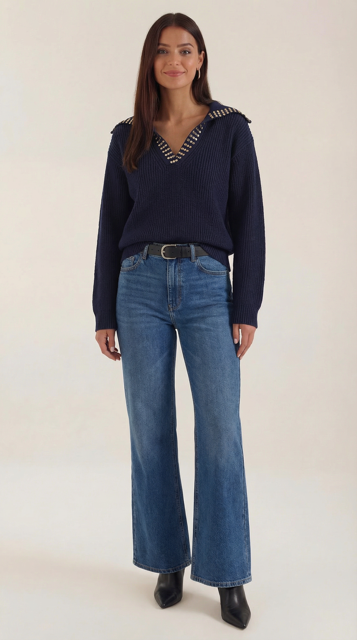 Pullover in Wolloptik mit V-Ausschnitt und Nietenkragen für Damen - Marine