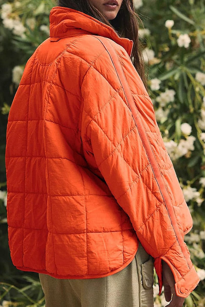 Daunenjacke Damen leicht für den Übergang mit Stehkragen