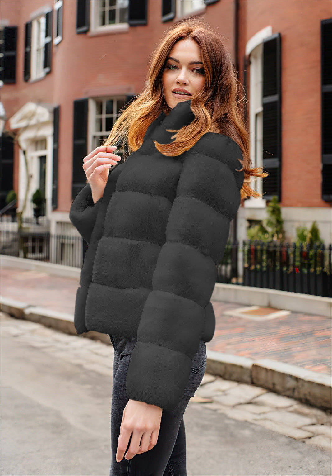 Daunenjacke Damen warm gepolstert, locker mit hohem Kragen