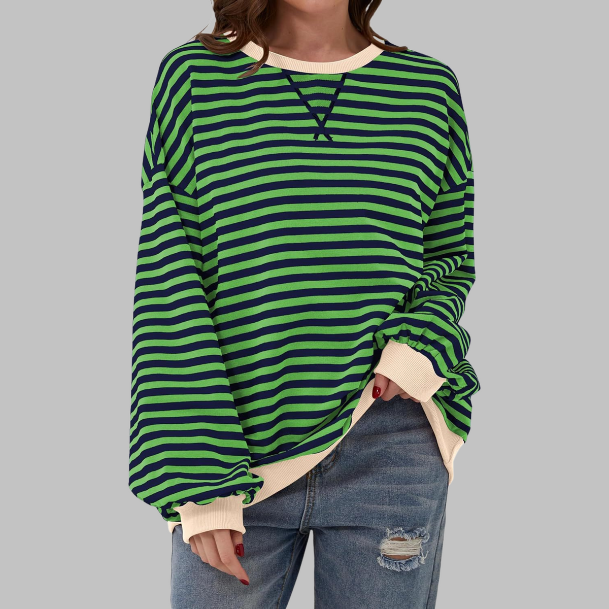 Hoodie Damen Oversize hüftlang mit Rundhalsausschnitt und Ballonärmeln