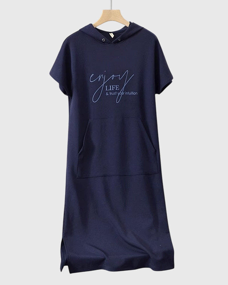 Kleid mit Kapuze und Taschen in lockerer Passform