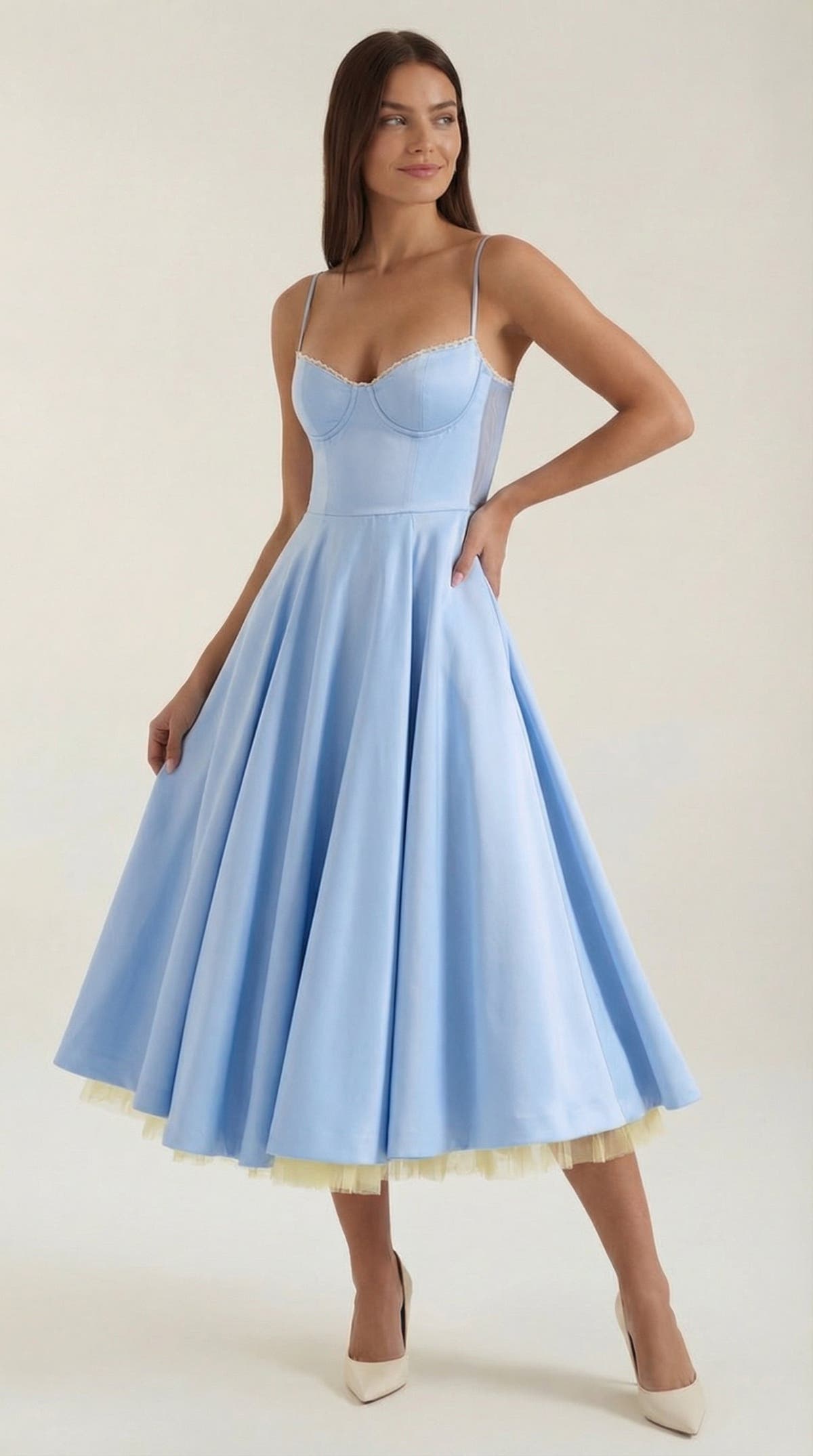 Midikleid mit Herzausschnitt, Tüllrock und Taschen für Damen - Babyblau