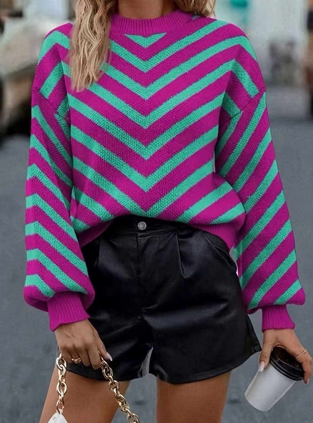 Pullover mit Chevron-Streifen und Puffärmeln