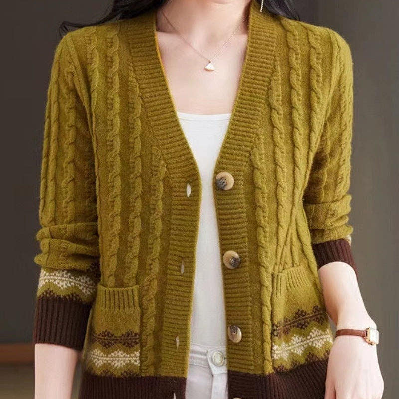 Strickjacke mit Zopfmuster, Fair-Isle-Bordüre und V-Ausschnitt