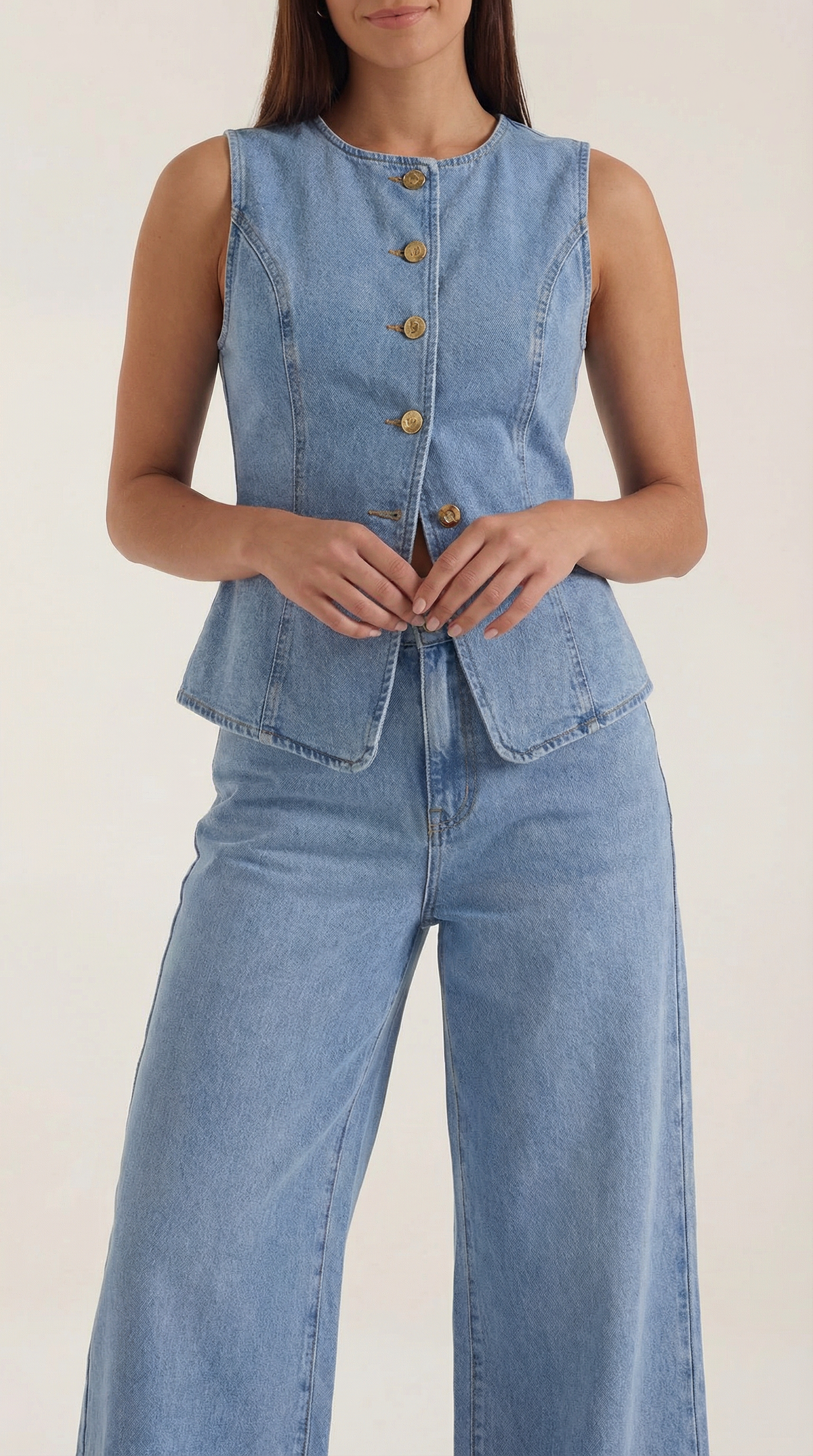 Zweiteiler aus Denim mit Weste und weiter Hose für Damen