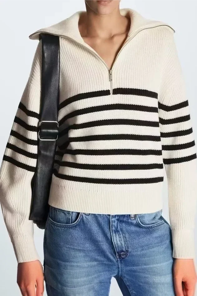 Rollkragenpullover Damen in Strick mit kurzem Reissverschluss