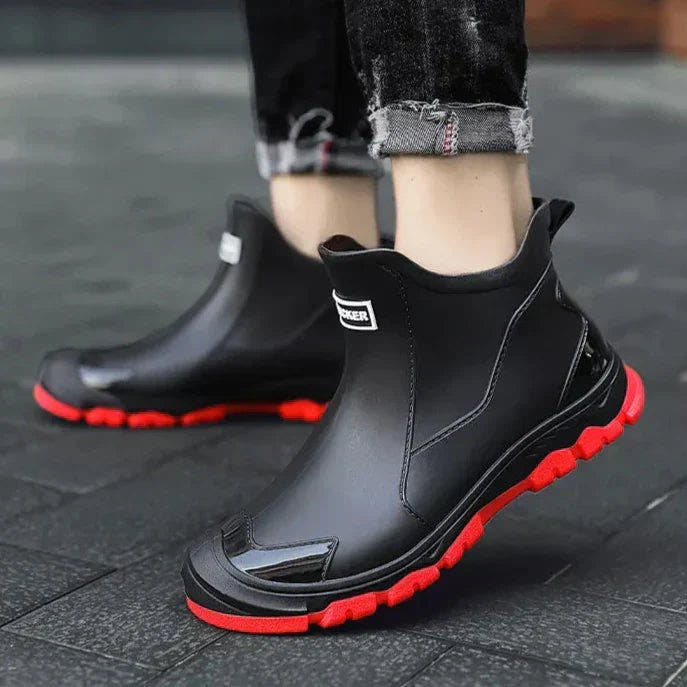 Stiefel Herren aus Leder mit Profilsohle, klassischer Schnitt