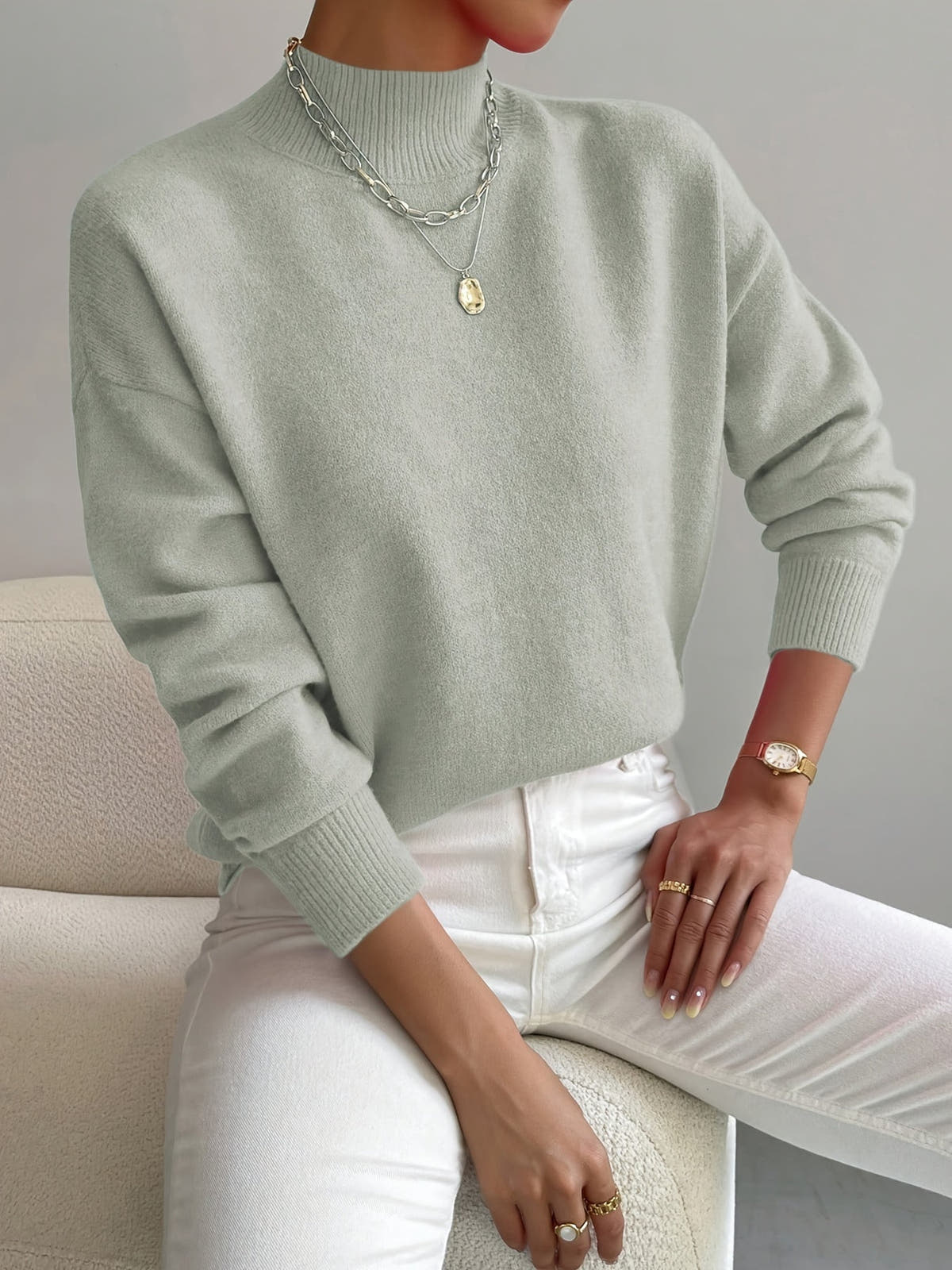 Strickpullover Damen aus flauschigem Feinstrick mit Stehkragen und überschnittenen Schultern