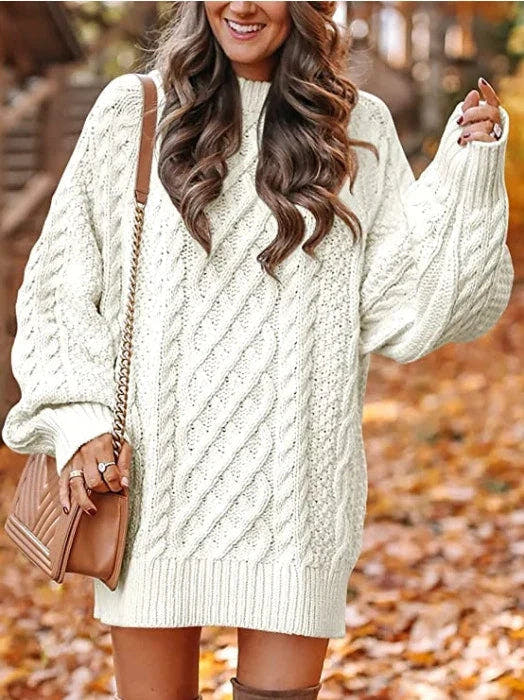 Strickkleid mit Zopfmuster, Puffärmeln und Oversize-Schnitt