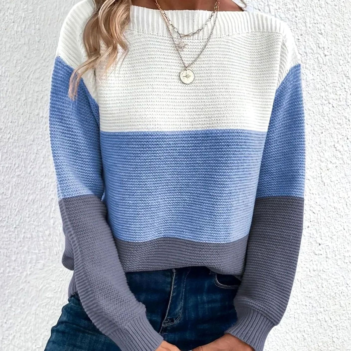 Pullover mit Colourblock und U-Boot-Ausschnitt