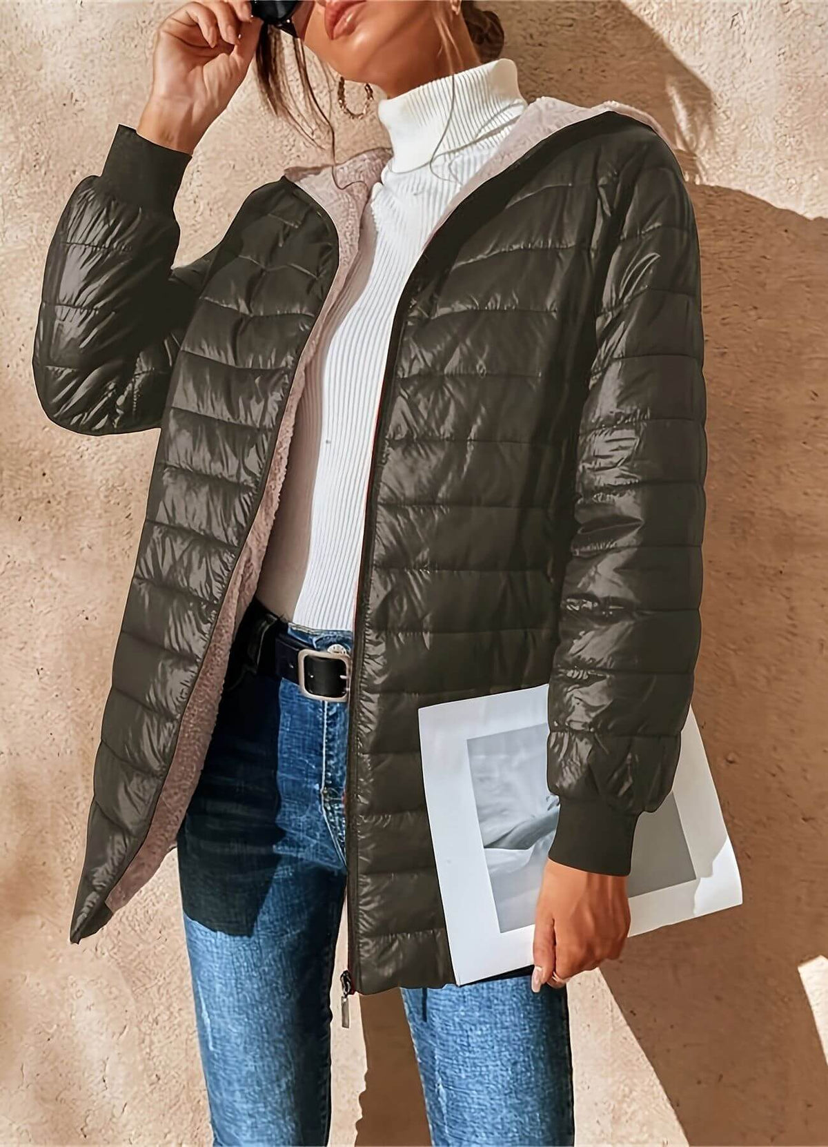 Steppjacke mit Kapuze und gerippten Bündchen