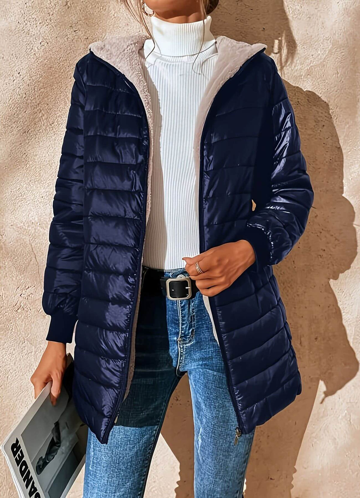 Steppjacke mit Kapuze und gerippten Bündchen