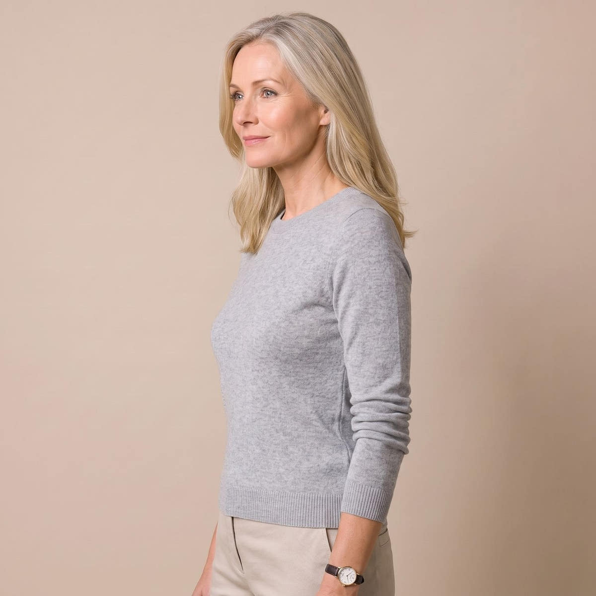 Wollpullover Damen aus weicher Wollmischung, figurbetont mit Rundhals