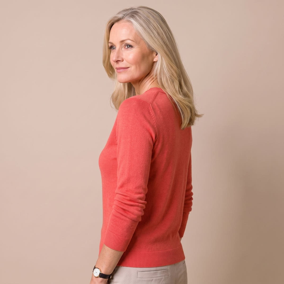 Wollpullover Damen aus weicher Wollmischung, figurbetont mit Rundhals