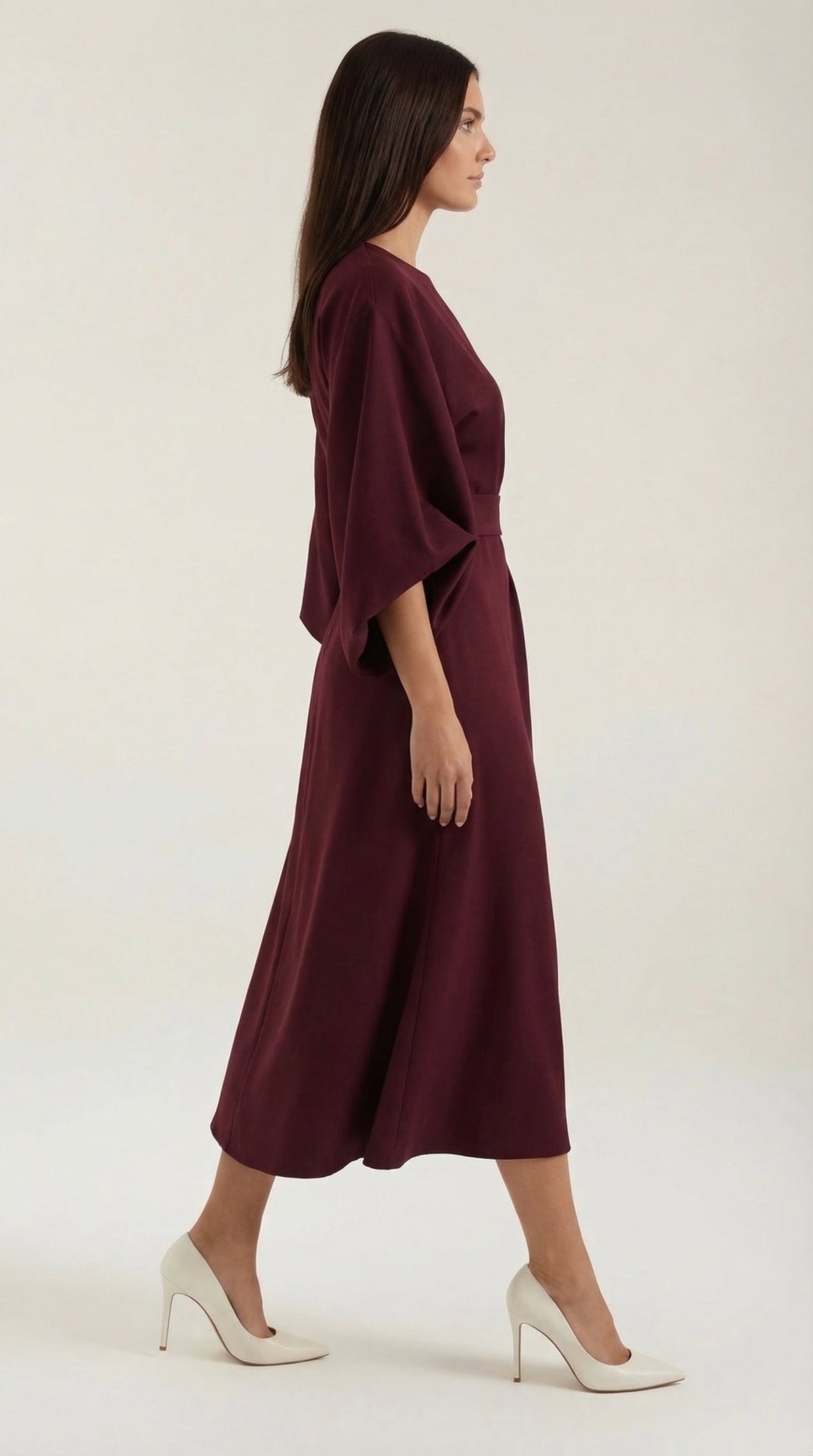 Wickelkleid mit Glockenärmeln und Gürtel in Midilänge für Damen