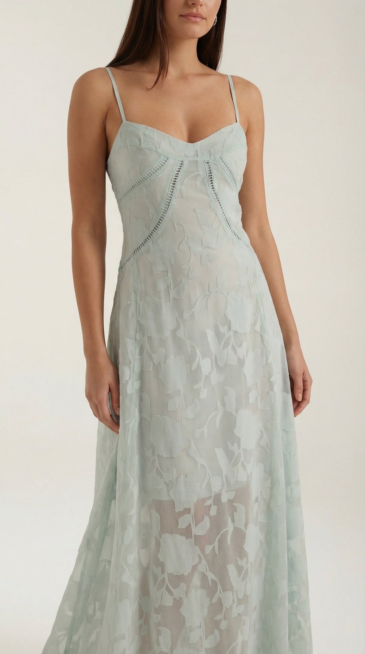 Langes Kleid mit Blumenspitze und Herzausschnitt für Damen