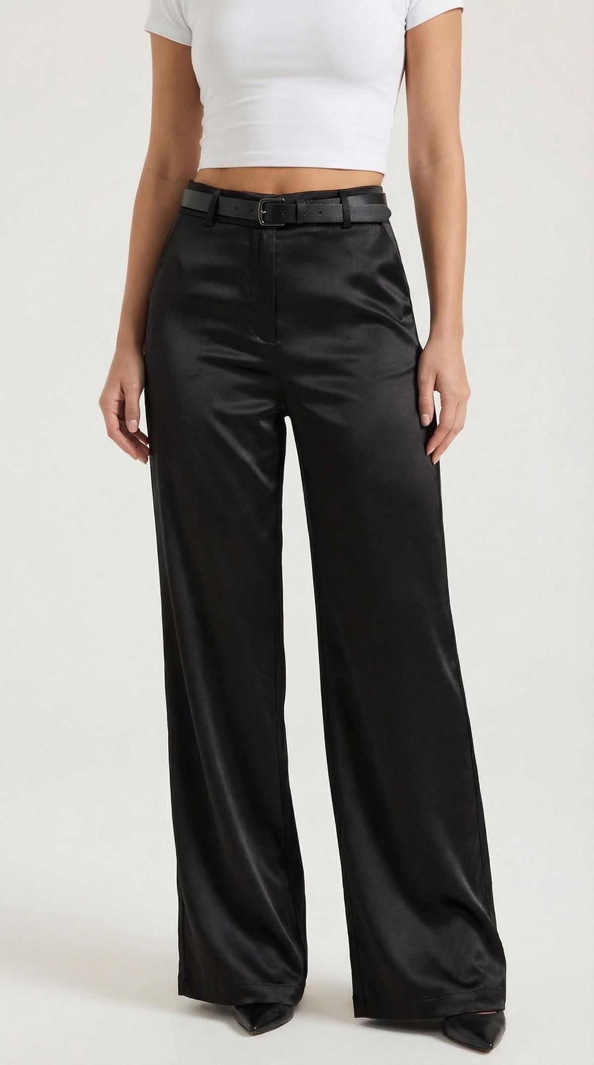 Stoffhose mit Bundfalten, Gürtel und weitem Bein für Damen