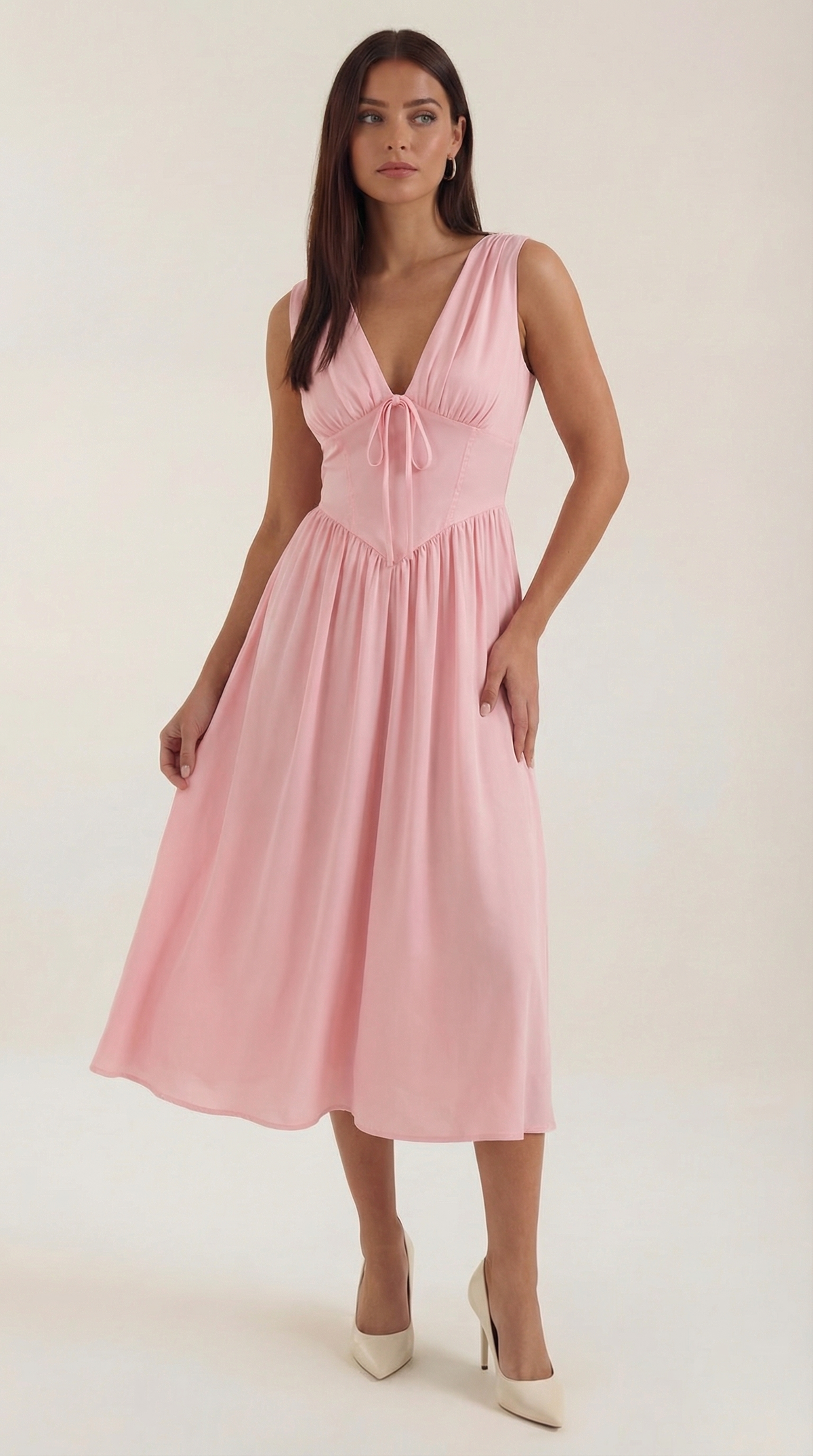 Midikleid mit tiefem V-Ausschnitt und gerafftem Rock für Damen - Rosa