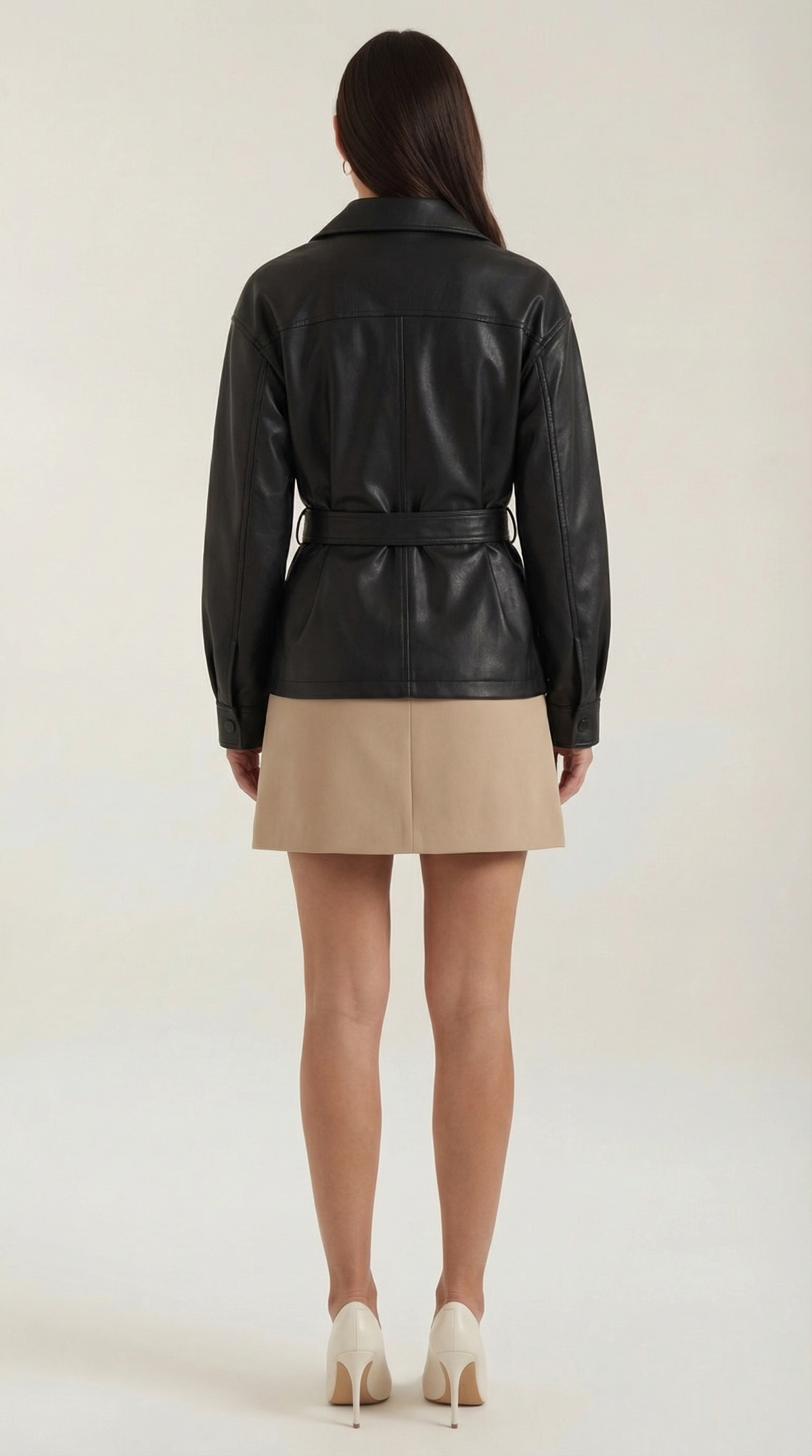 Kunstlederjacke mit Gürtel, Hemdkragen und Taschen für Damen