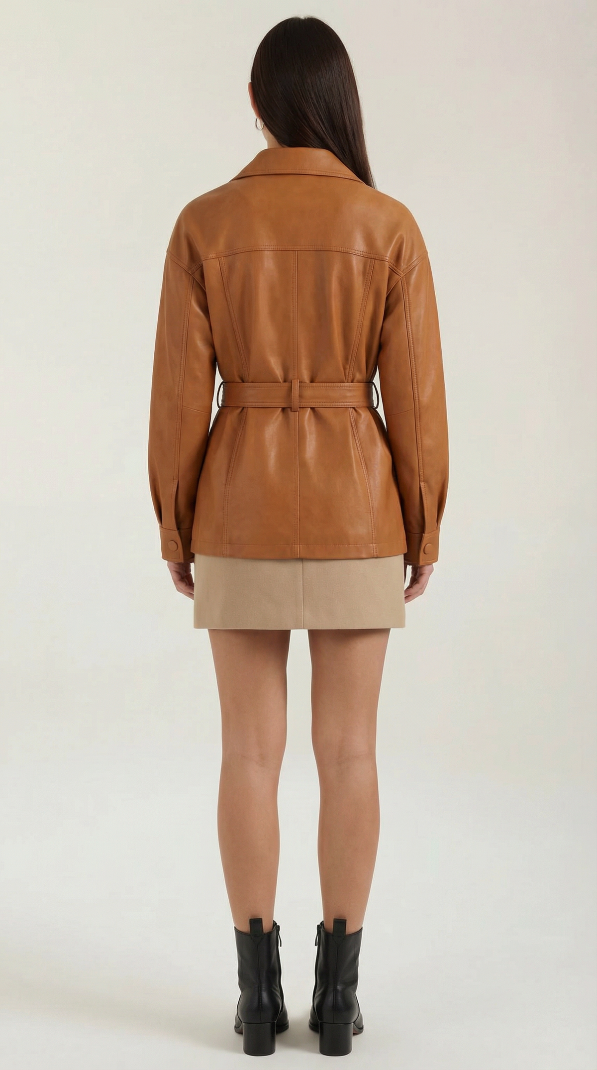 Kunstlederjacke mit Gürtel, Hemdkragen und Taschen für Damen