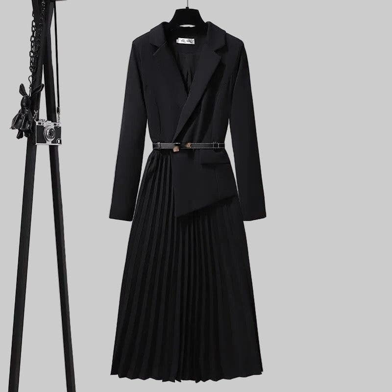 Festliches Kleid mit Plisseefalten und Gürtel für Damen