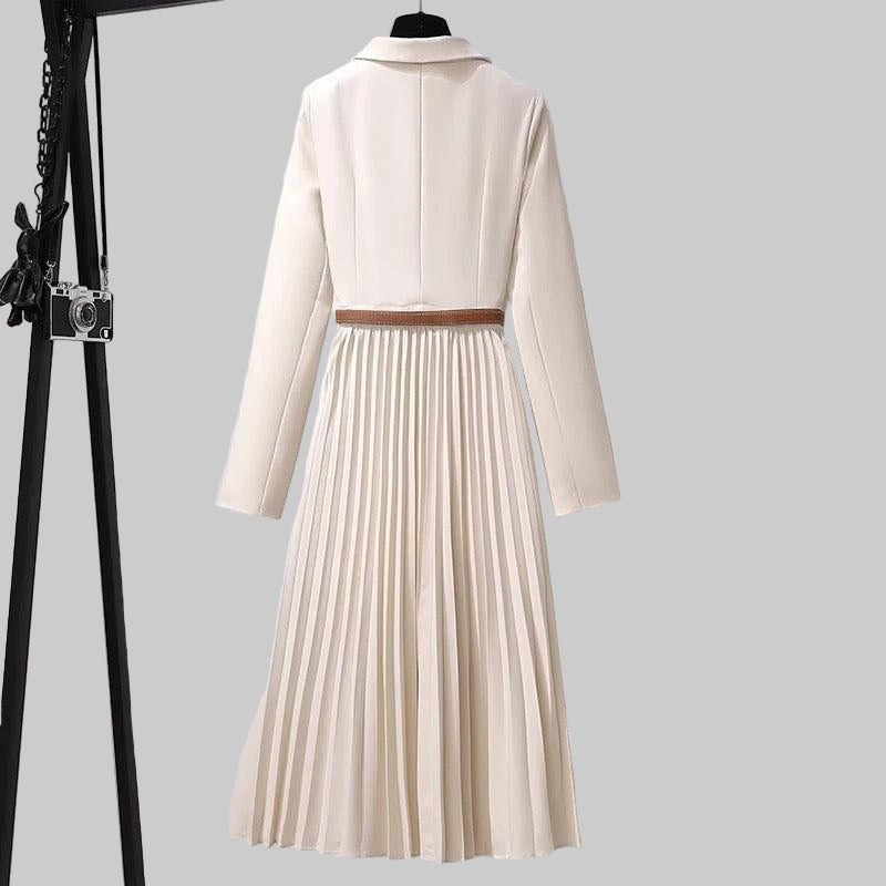 Festliches Kleid mit Plisseefalten und Gürtel für Damen