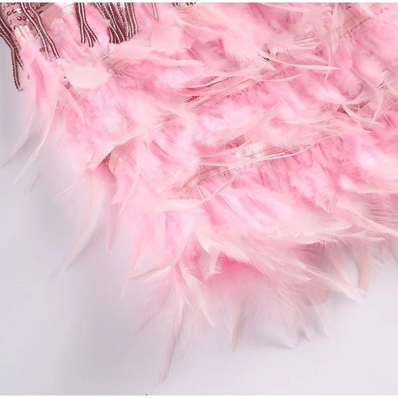 Festliches Kleid mit Pailletten und Federsaum in Minilänge für Damen