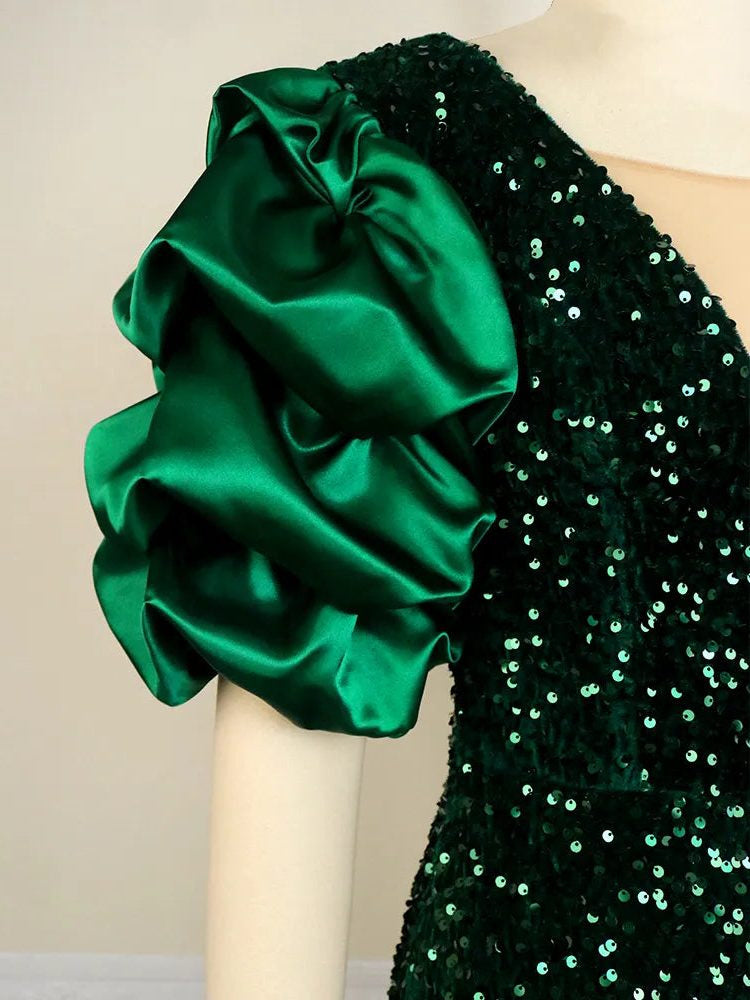 Festliches Kleid mit Pailletten und Puffärmeln mit Raffung für Damen