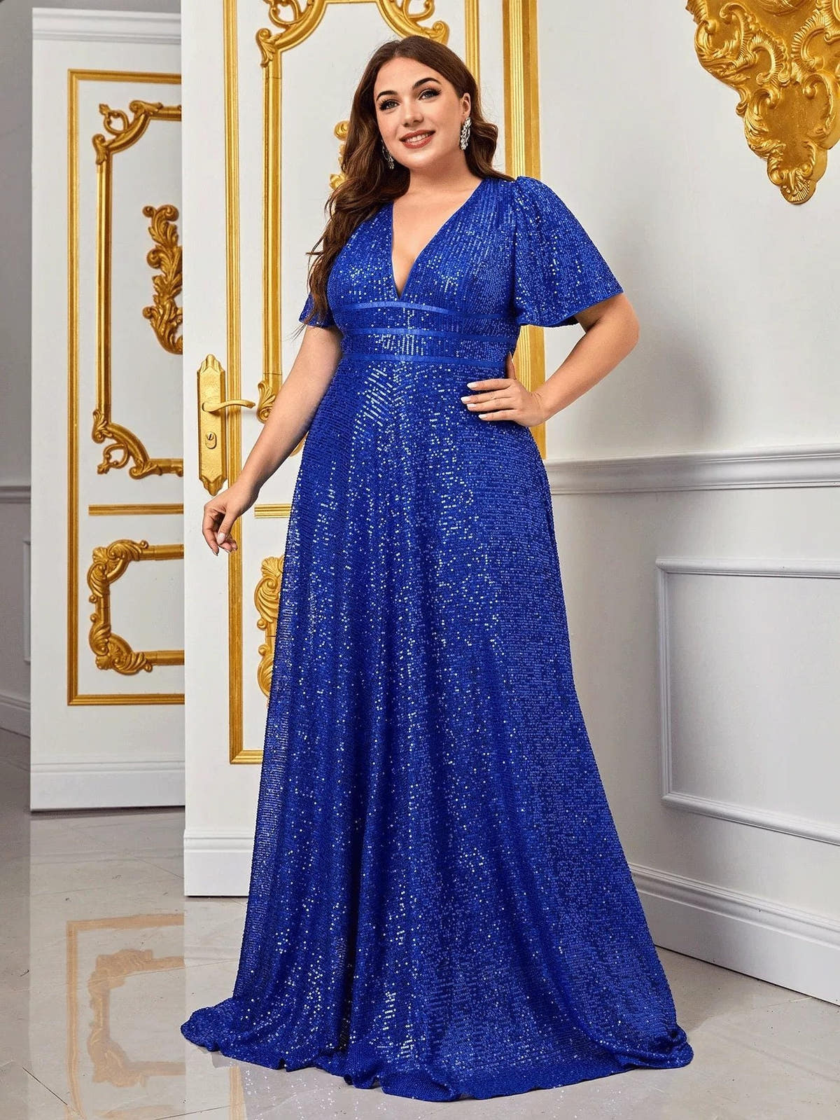 Festliches Kleid mit V-Ausschnitt und Schleppe für Damen