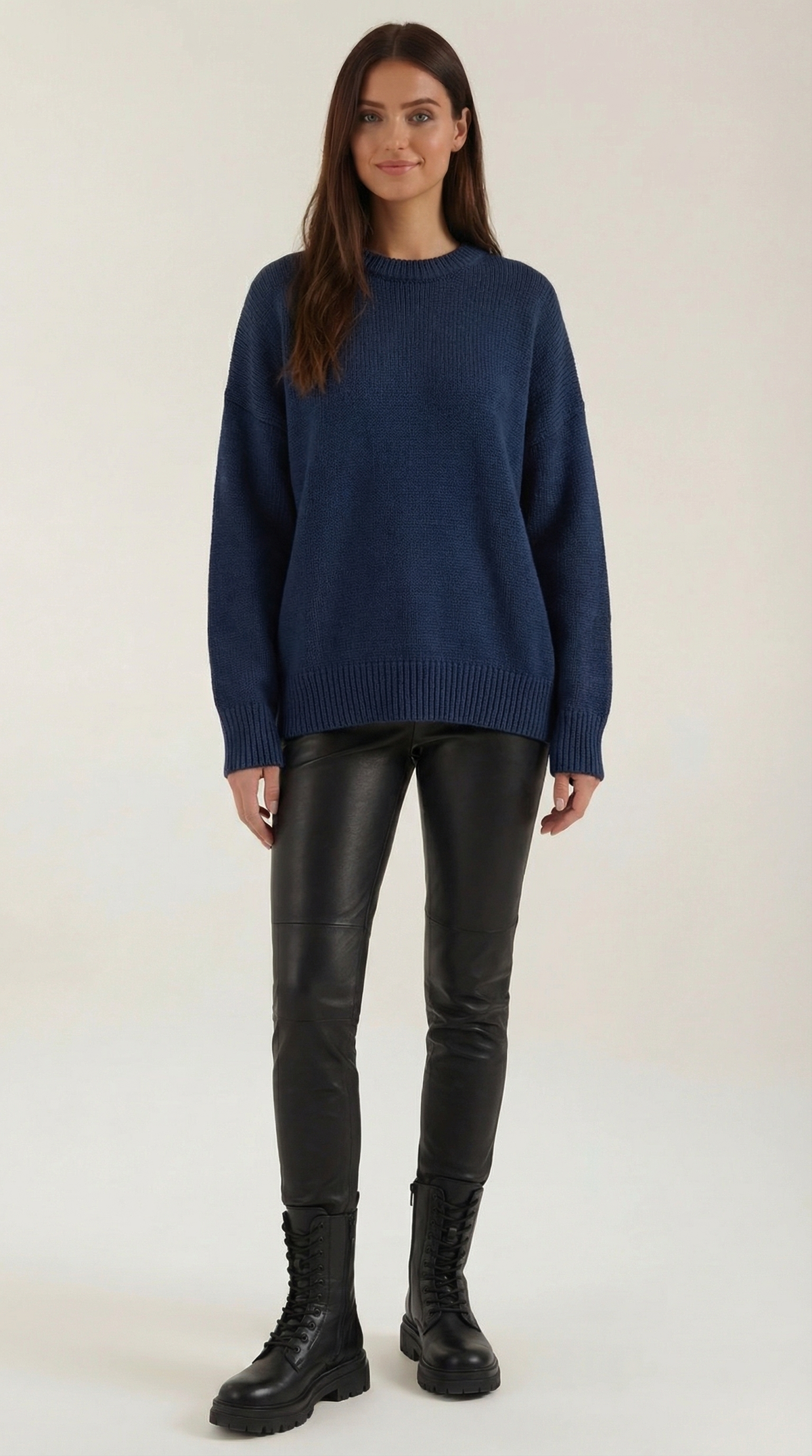 Pullover in Oversize-Passform mit Rundhals und Rippensaum für Damen - Marine