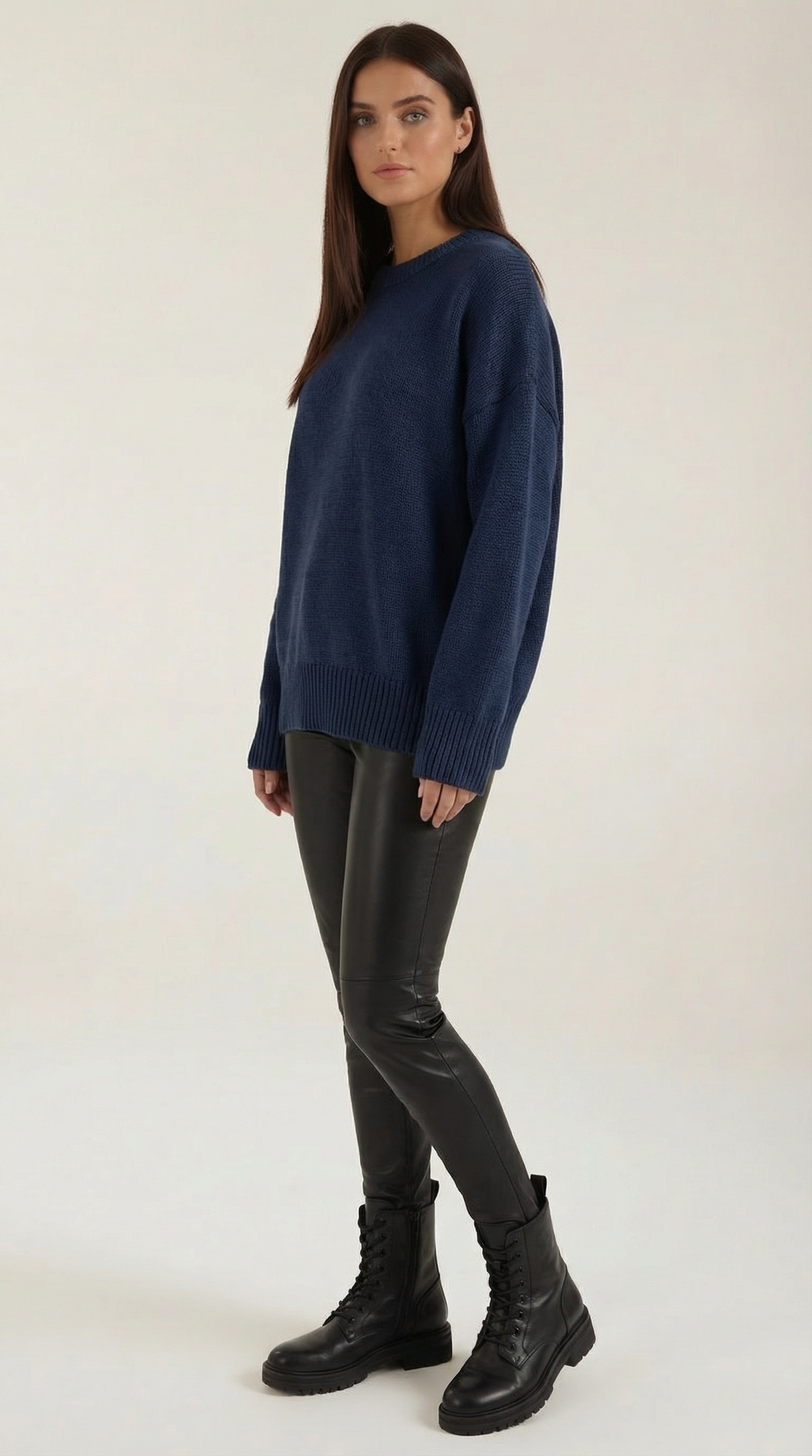 Pullover in Oversize-Passform mit Rundhals und Rippensaum für Damen