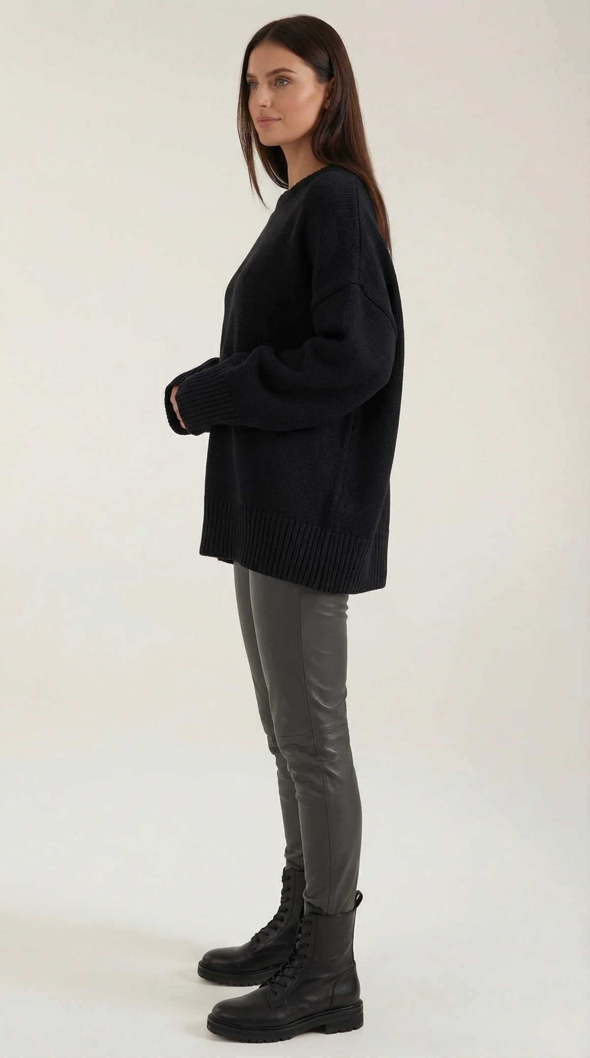 Pullover in Oversize-Passform mit Rundhals und Rippensaum für Damen
