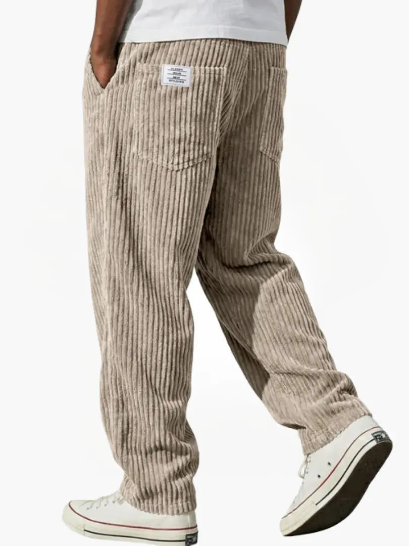 Cordhose Damen weich und wärmend, lockere Passform für Herbst und Winter