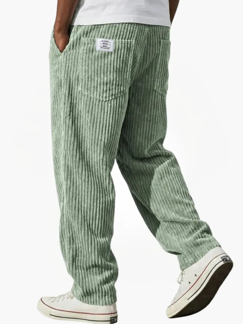 Cordhose Damen weich und wärmend, lockere Passform für Herbst und Winter
