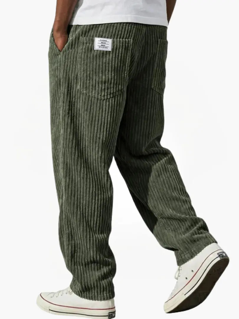 Cordhose Damen weich und wärmend, lockere Passform für Herbst und Winter