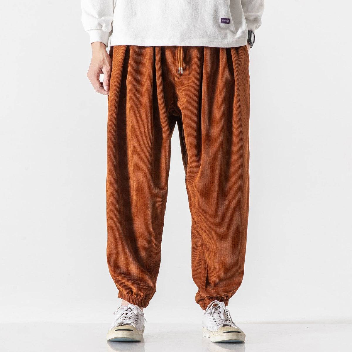 Cordhose Herren locker und knöchellang mit Bundfalten