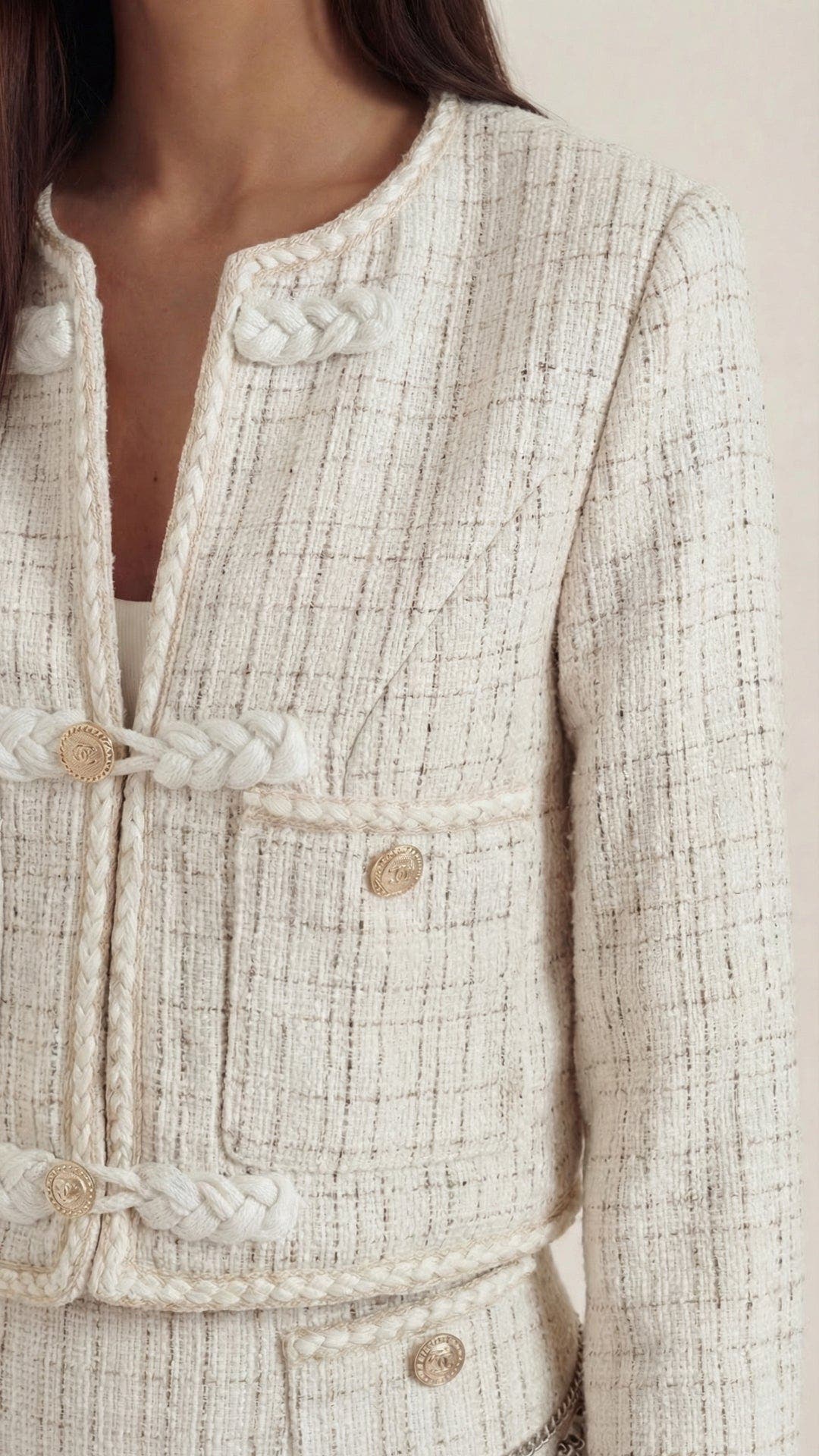 Zweiteiler in Tweedoptik mit kurzer Jacke und Plisseerock für Damen