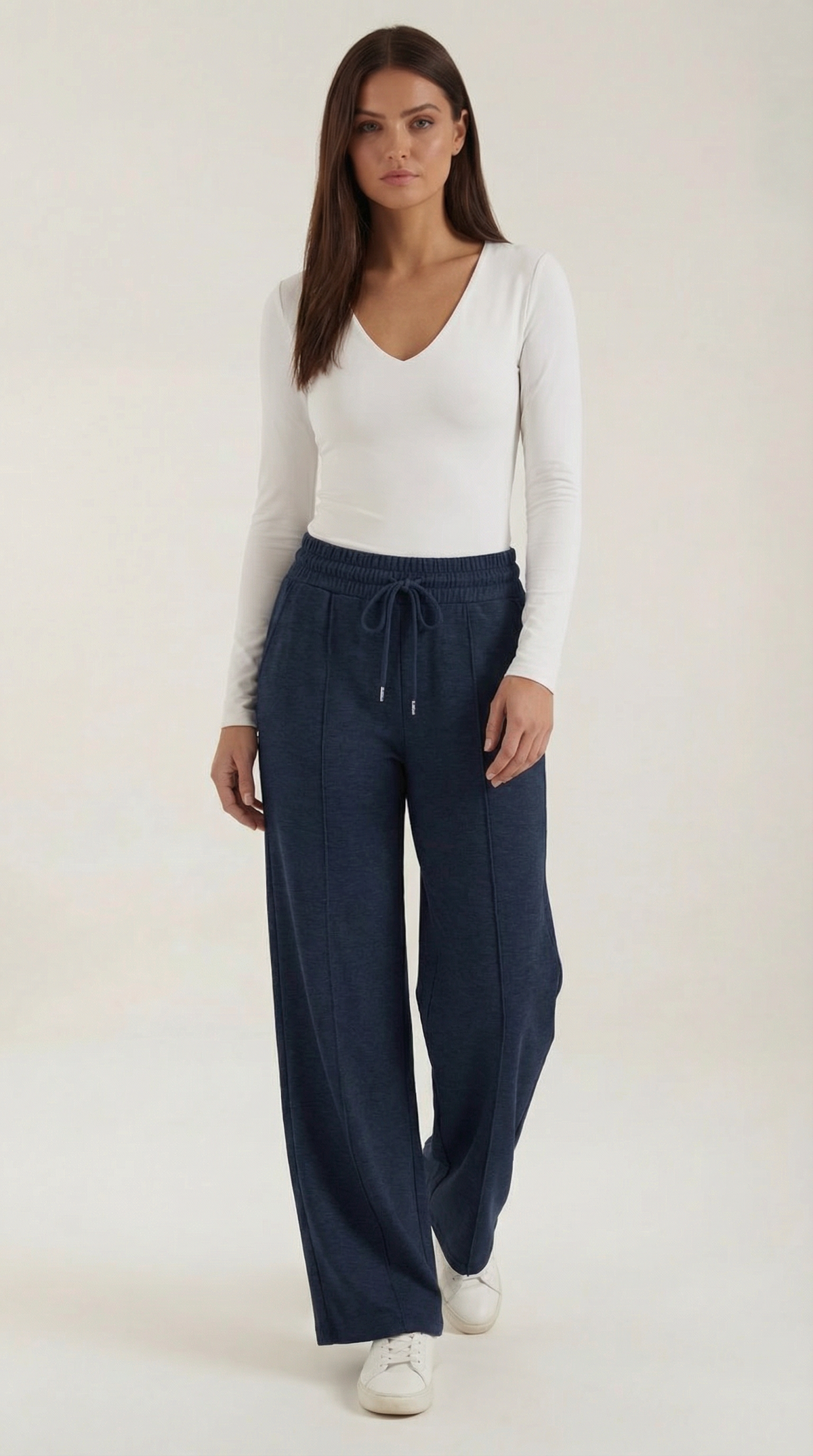 Weite Hose mit Kordelzug und Bügelfalten für Damen - Marine