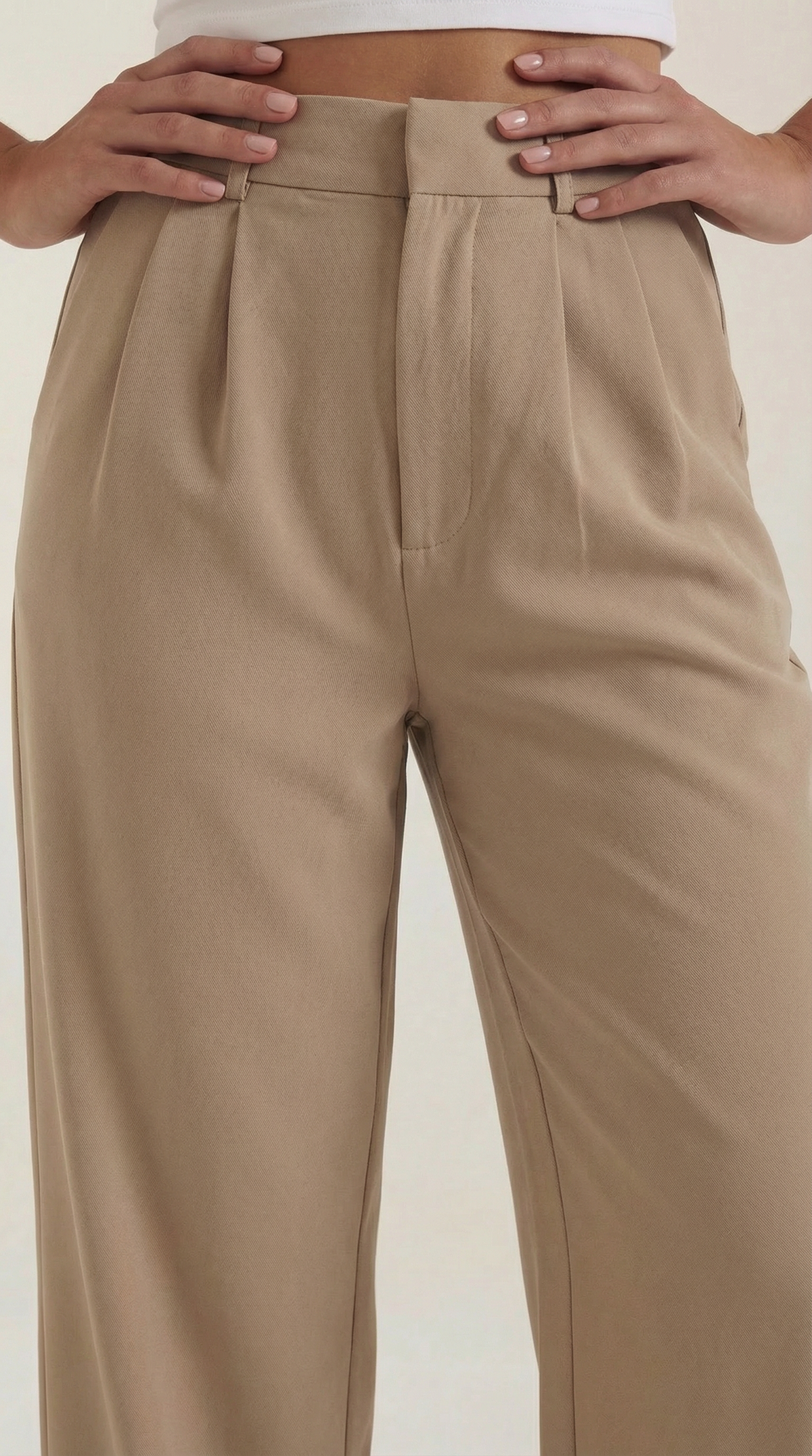 Stoffhose mit Bundfalten, hohem Bund und weitem Bein für Damen