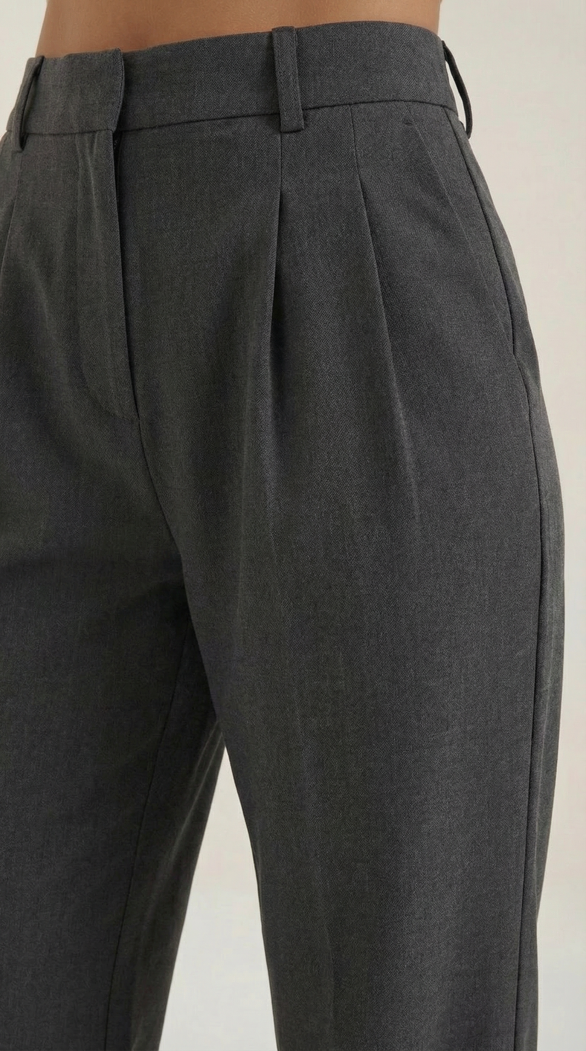 Stoffhose mit Bundfalten, hohem Bund und weitem Bein für Damen