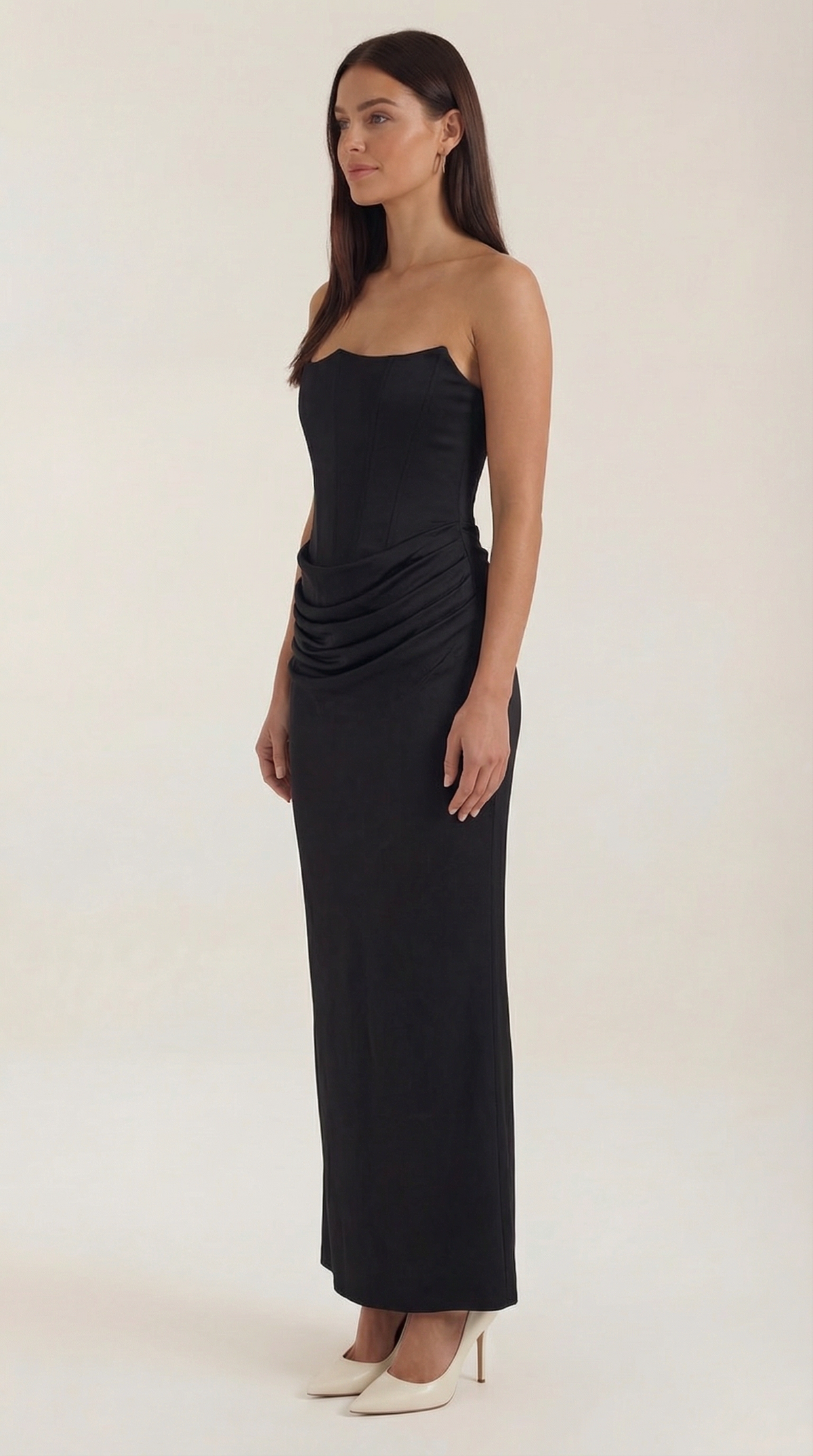 Langes Kleid trägerlos mit Korsagenoberteil und Raffung für Damen
