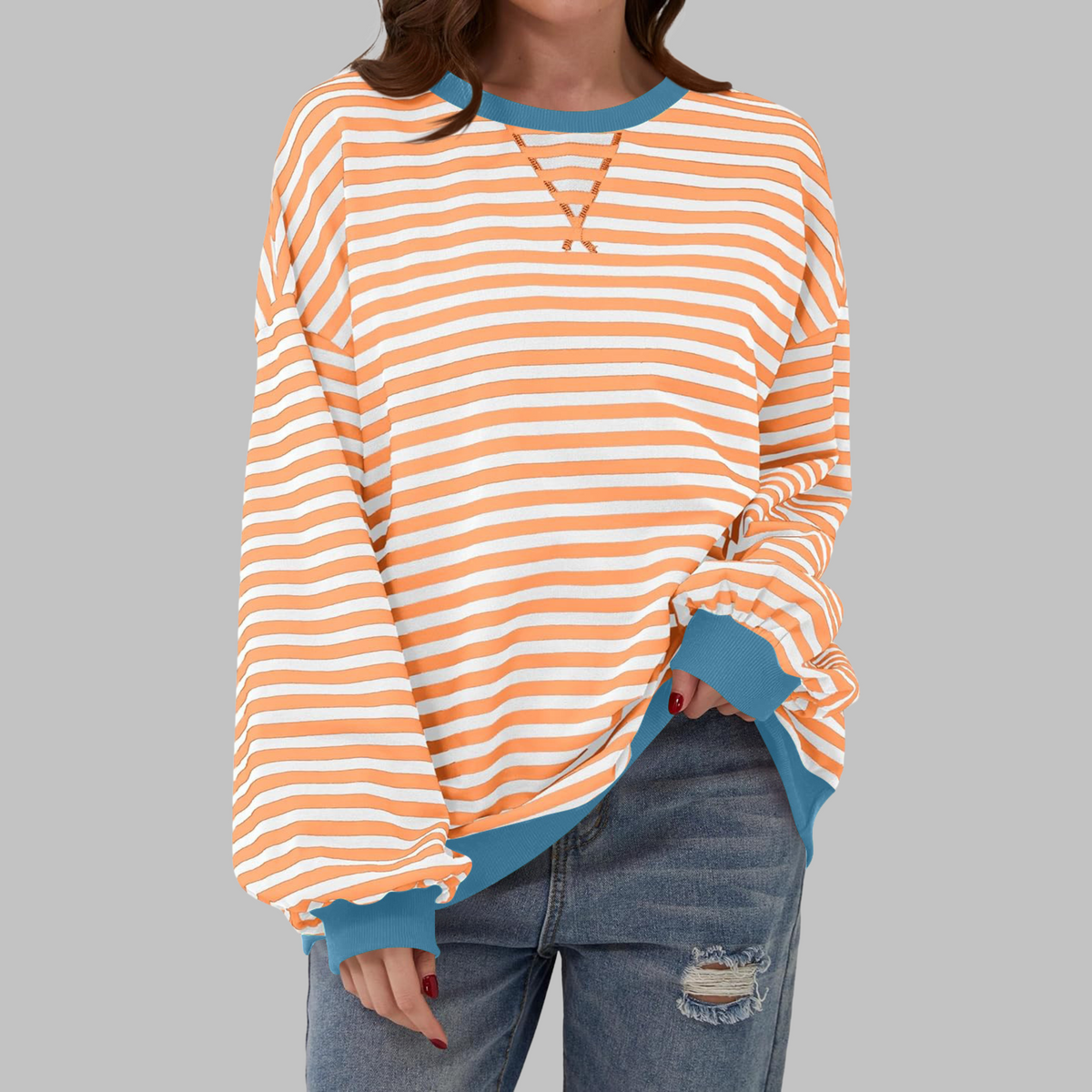 Hoodie Damen Oversize hüftlang mit Rundhalsausschnitt und Ballonärmeln