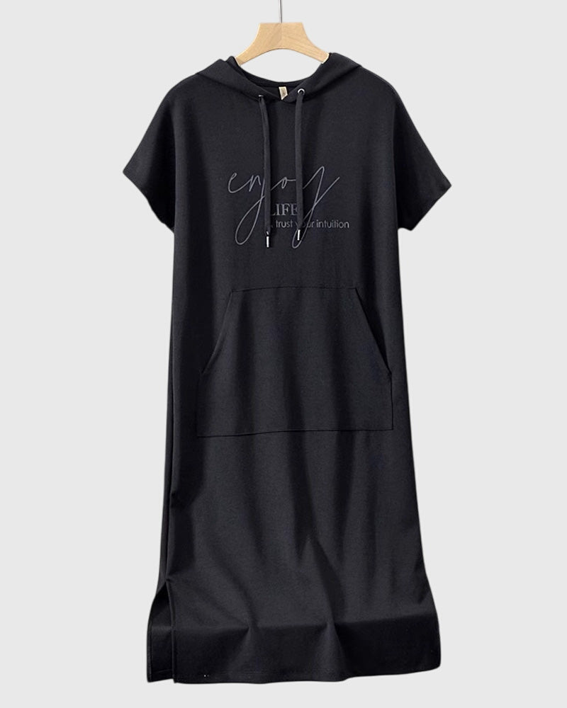Kleid mit Kapuze und Taschen in lockerer Passform